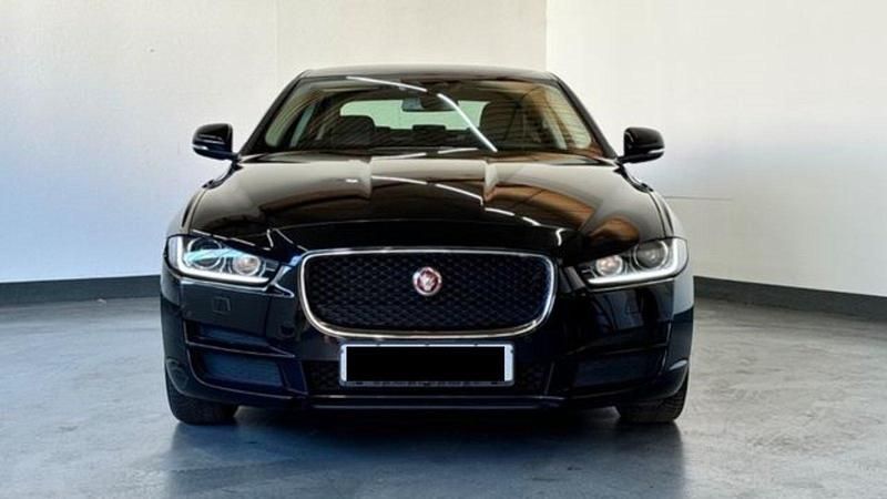 Gebraucht Jaguar XE Prestige 163 PS (119 kW) 2018 Schwarz Limousine