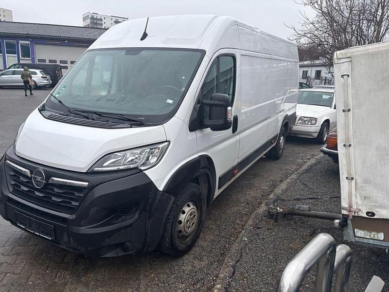 Weiß Gebraucht 2022 Opel Movano Van / Kleinbus | 13.940 € (Superpreis) - Bild 1/4