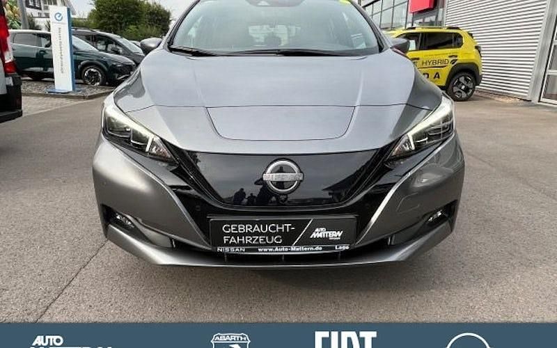 Gebraucht Nissan Leaf N-Connecta 110 kW (150 PS) 2023 Grau Kleinwagen