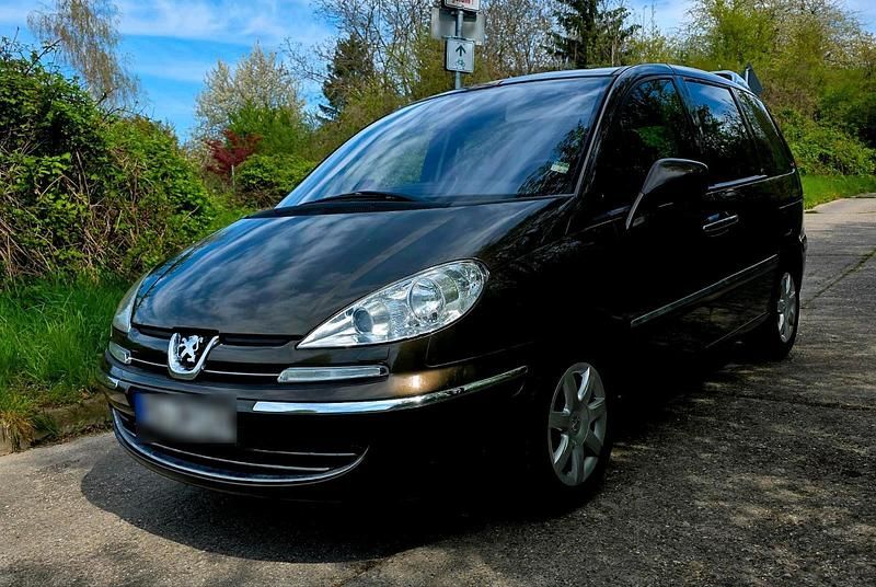 Gebraucht Peugeot 807 163 PS (119 kW) 2012 Braun Van / Kleinbus