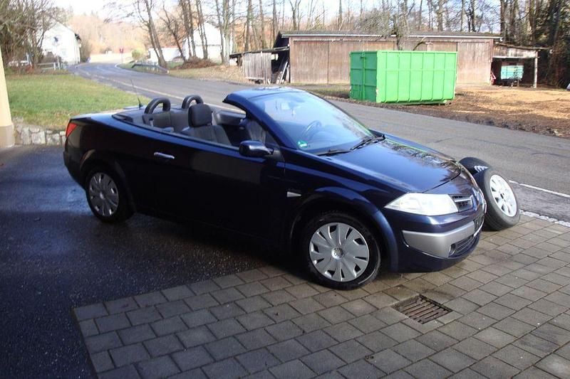 Gebraucht Renault Mégane Cabriolet Exception 135 PS (99 kW) 2008 Blau Cabrio