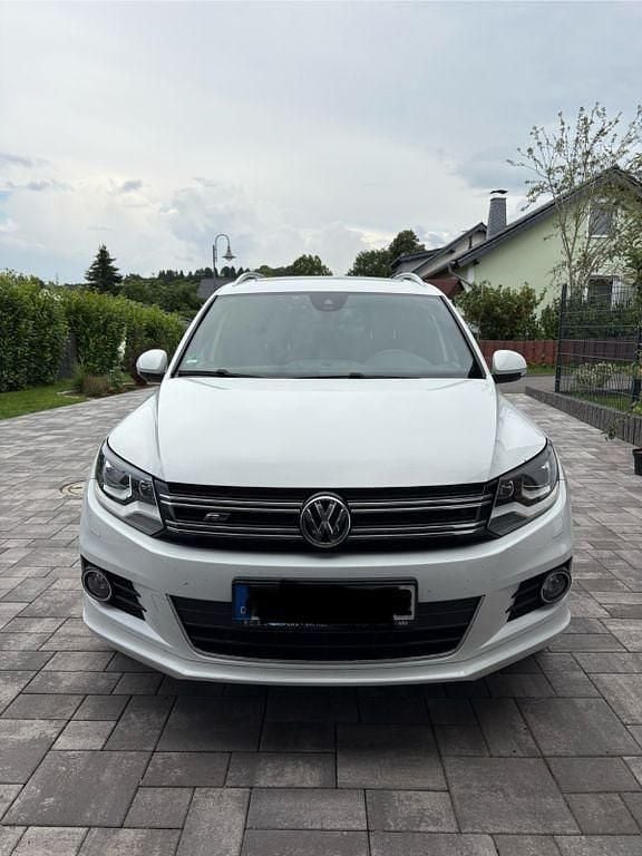 Weiß Gebraucht 2014 VW Tiguan Sportline SUV | 15.999 € (Fairer Preis) - Bild 1/4