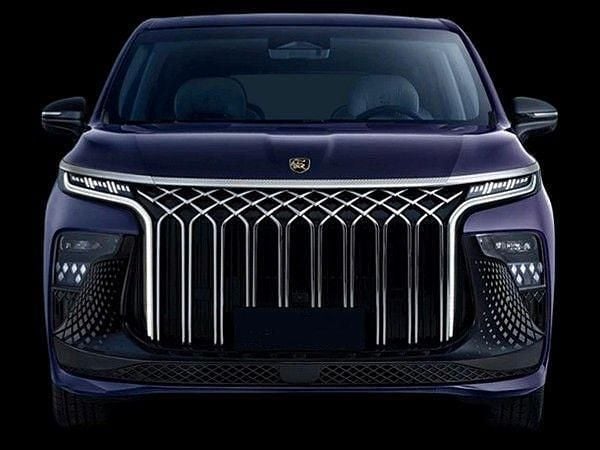 Neu DFSK Forthing 9 333 PS (244 kW) 2026 Other Van / Kleinbus