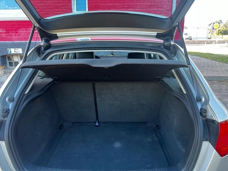 Silber Gebraucht 2008 Audi A3 Limousine | 2.800 € (Superpreis) - Bild 1/4