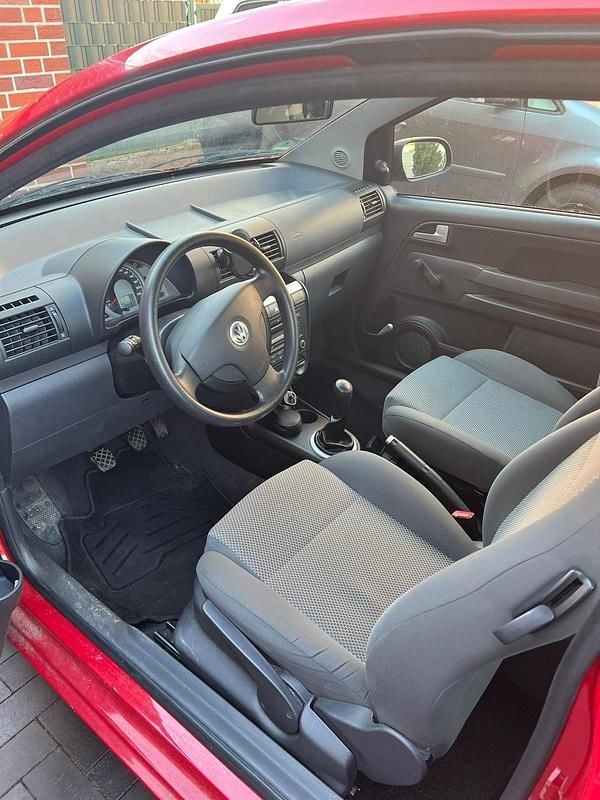 Usata VW Fox 54 CV (39 kW) 2009 Rosso Utilitaria