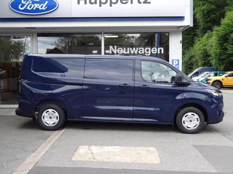 Neu Ford Transit Custom Trend 136 PS (100 kW) 2025 Blazer blue Van / Kleinbus