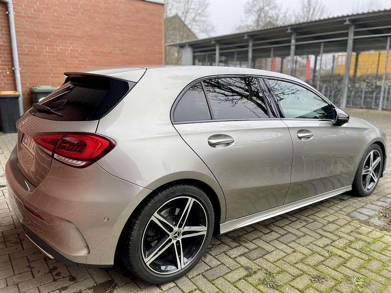 Gebraucht Mercedes A250 224 PS (164 kW) 2018 Grau Kleinwagen