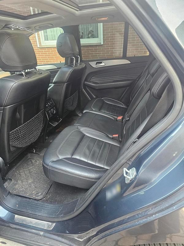 Gebraucht Mercedes ML350 258 PS (189 kW) 2012 Grau SUV