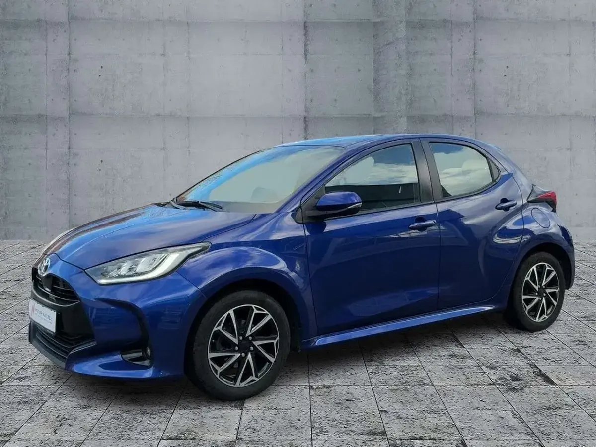 Gebraucht Toyota Yaris Team 125 PS (91 kW) 2021 Blau Kleinwagen