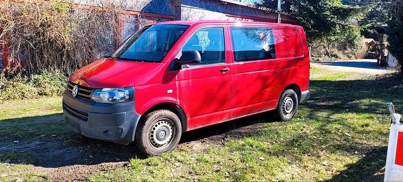 Gebraucht VW Transporter 2013 Rot Van
