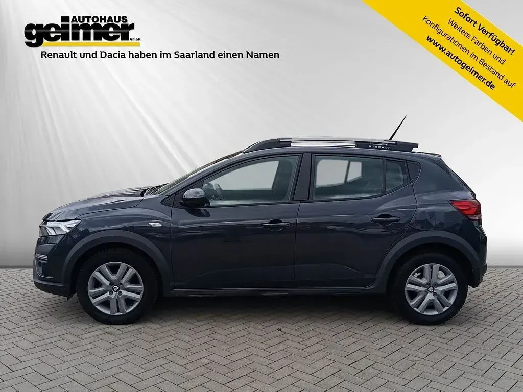Gebraucht Dacia Sandero Comfort 101 PS (74 kW) 2022 Kometengrau (metallic) Limousine