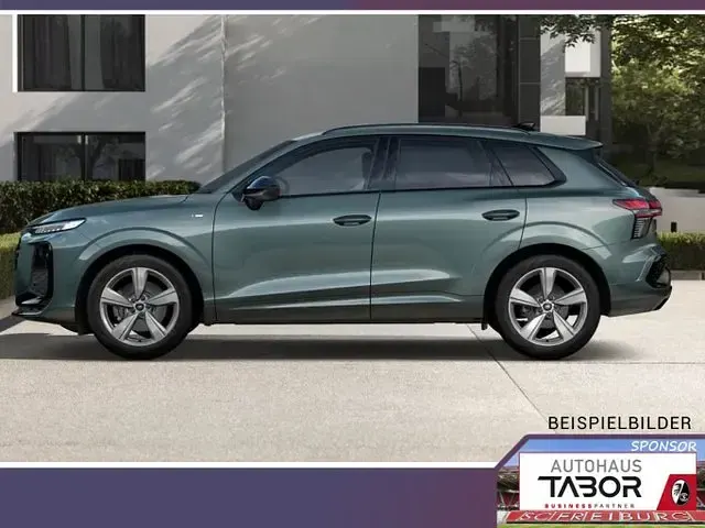 Neu Audi Q3 Comfort 204 PS (150 kW) 2026 Grün SUV