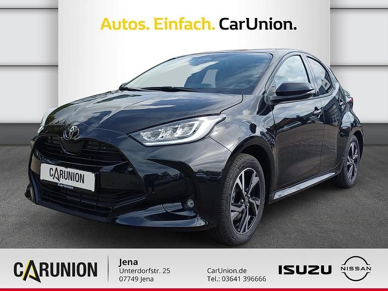 Mysticschwarz (209) Neu 2025 Toyota Yaris Hybrid Comfort Kleinwagen | 25.890 € (Fairer Preis) - Bild 1/4