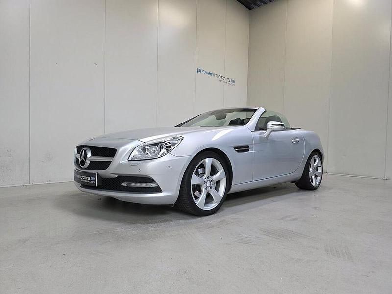 Grau Gebraucht 2012 Mercedes SLK200 Cabrio | 17.990 € (Fairer Preis) - Bild 1/4