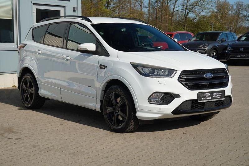 Używany Ford Kuga ST-Line 175 KM (128 kW) 2018 Biały SUV