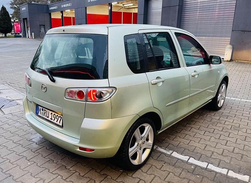 Gebraucht Mazda 2 Exclusive 80 PS (58 kW) 2006 Grün Kleinwagen