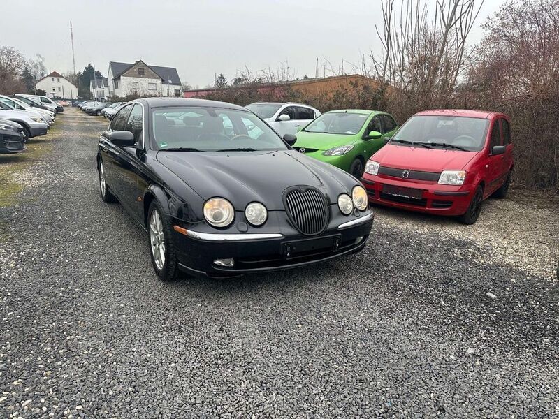 Schwarz Gebraucht 2003 Jaguar S-Type Executive Limousine | 1.199 € (Fairer Preis) - Bild 1/4