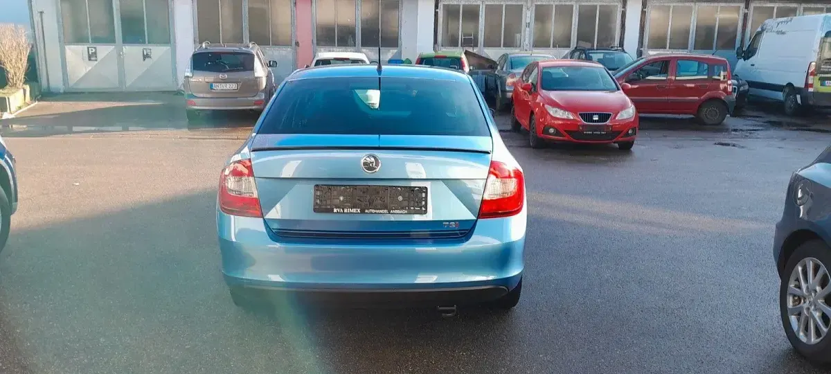 Gebraucht Skoda Rapid Ambition 105 PS (77 kW) 2014 Blau Limousine
