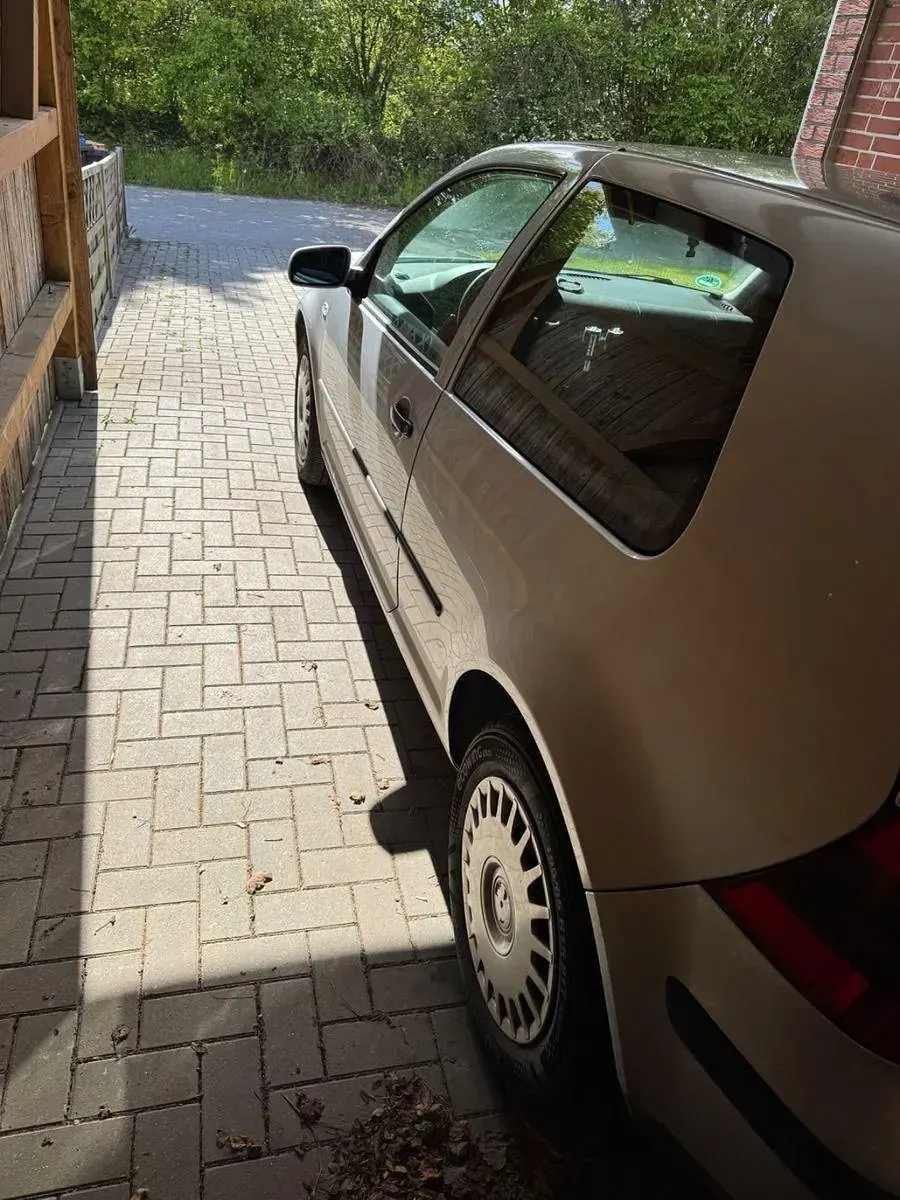 Gebraucht VW Golf IV Basis 75 PS (55 kW) 2001 Grau Limousine