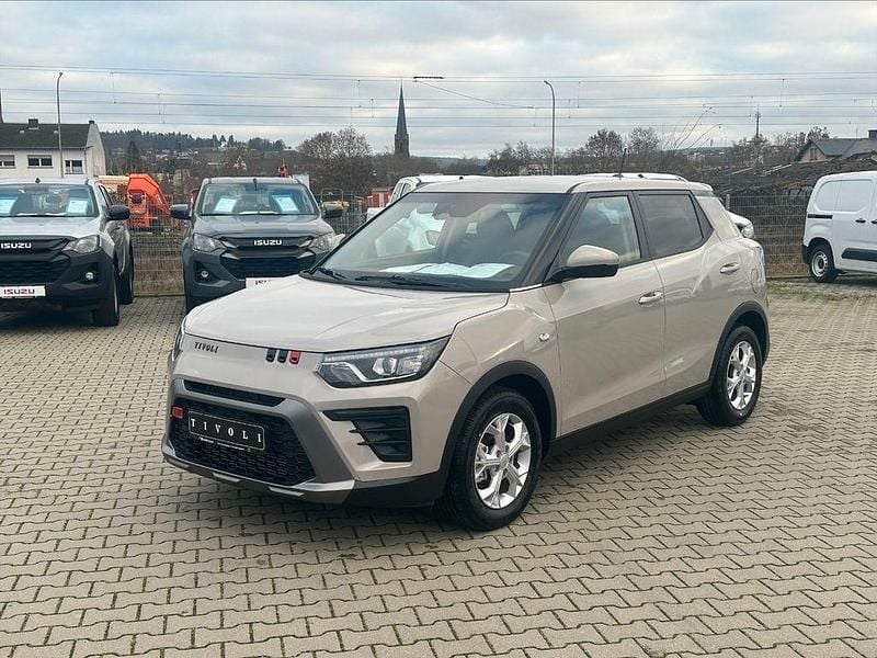 Neu SsangYong Tivoli 163 PS (119 kW) 2025 Beige SUV