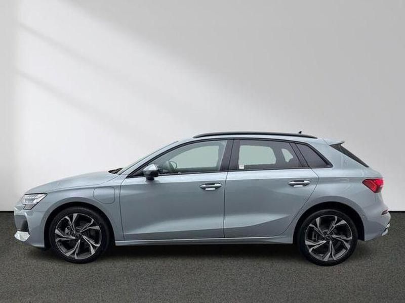 Gebraucht Audi A3 e-tron Ambiente 54 PS (39 kW) 2025 Andere Kleinwagen