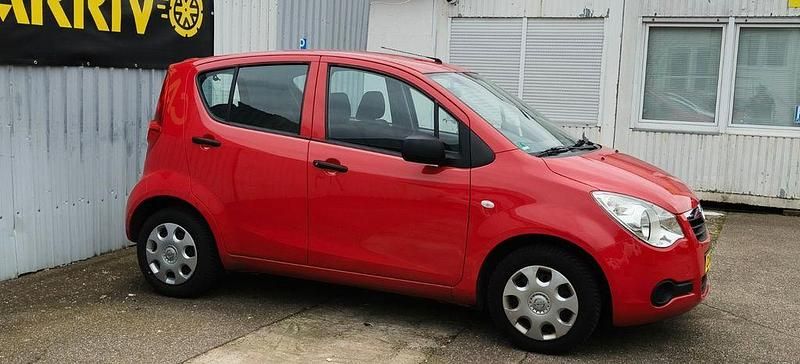 Gebraucht Opel Agila 65 PS (47 kW) 2009 Rot Kleinwagen