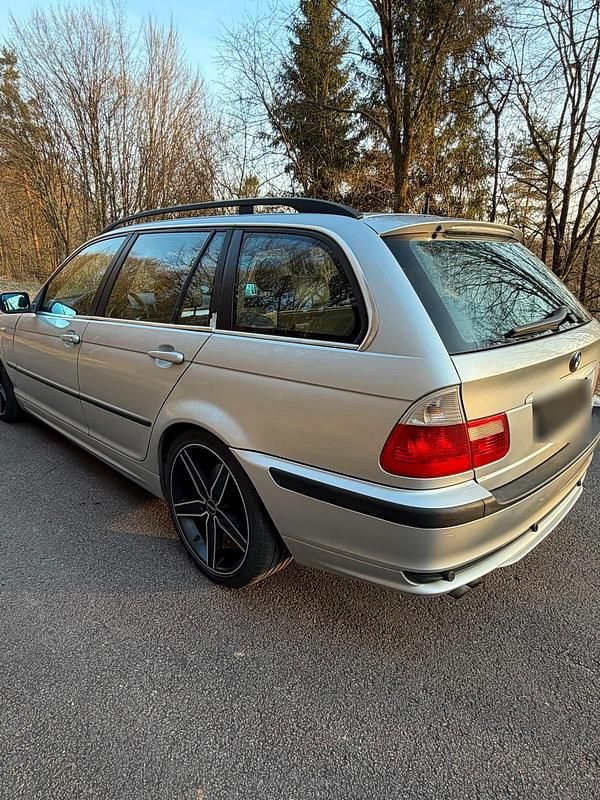 Gebraucht BMW 325 192 PS (141 kW) 2003 Silber Kombi