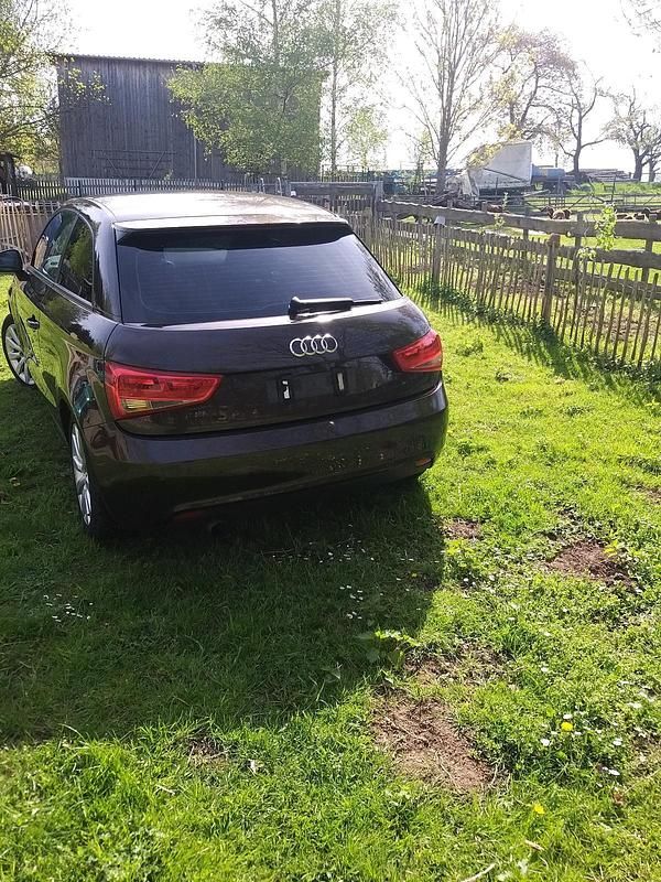 Gebraucht Audi A1 Sportback 85 PS (62 kW) 2013 Braun Kleinwagen