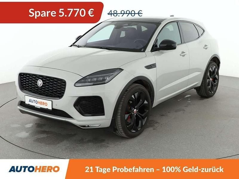 Grau Gebraucht 2023 Jaguar E-Pace SUV | 43.220 € (Teuer) - Bild 1/3