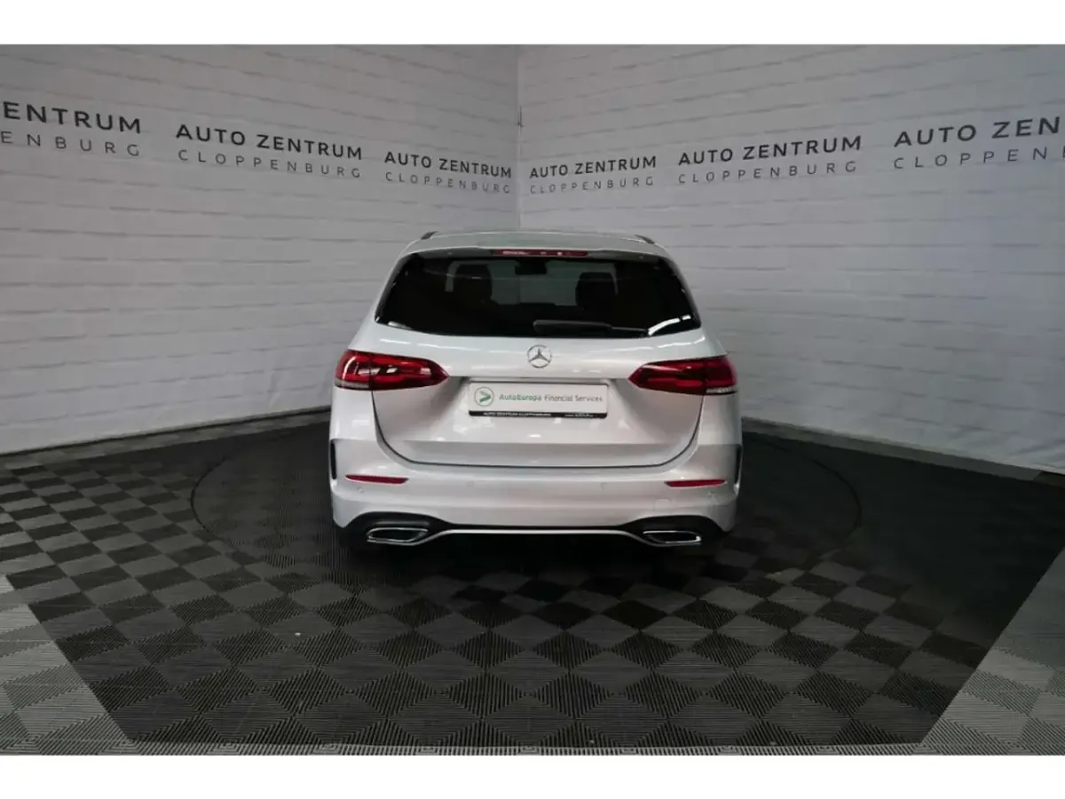 Gebraucht Mercedes B220 AMG line 190 PS (139 kW) 2020 Iridiumsilber  metalliclack Kleinwagen