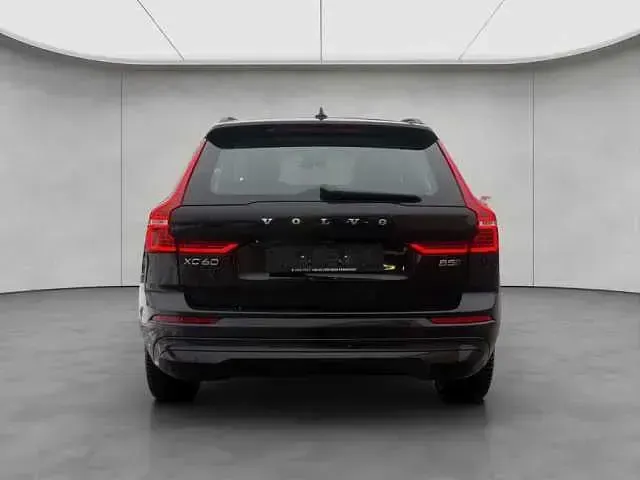 Gebraucht Volvo XC60 Core 250 PS (183 kW) 2024 Schwarz SUV