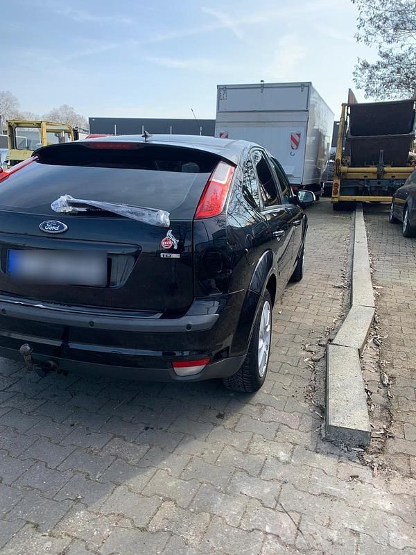 Second-hand Ford Focus Titanium 2007 Negru Hatchback