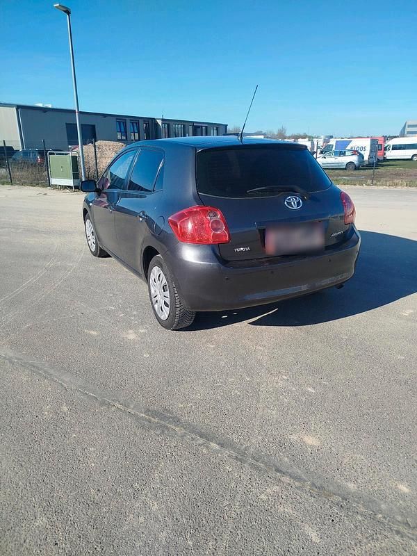 Gebraucht Toyota Auris 2007 Grau Kleinwagen