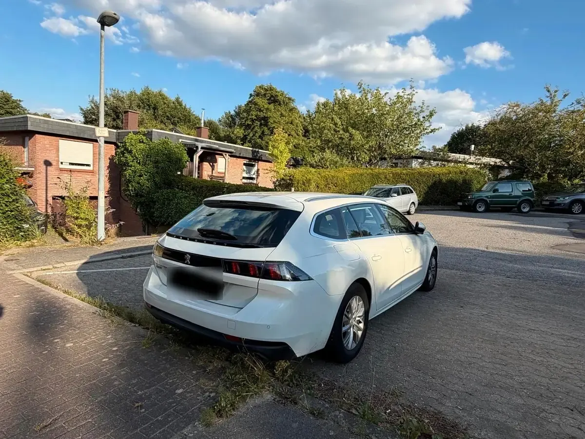 Gebraucht Peugeot 508 SW 131 PS (96 kW) 2021 Andere farben Kombi