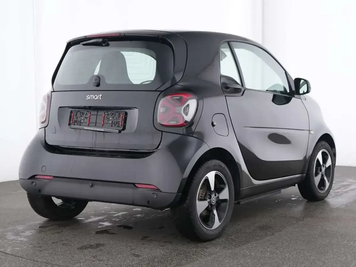 Gebraucht Smart ForTwo Electric Drive 60 kW (82 PS) 2024 Schwarz Coupé