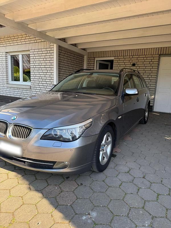 Gebraucht BMW 520 Exclusive 170 PS (125 kW) 2009 Grau Kombi