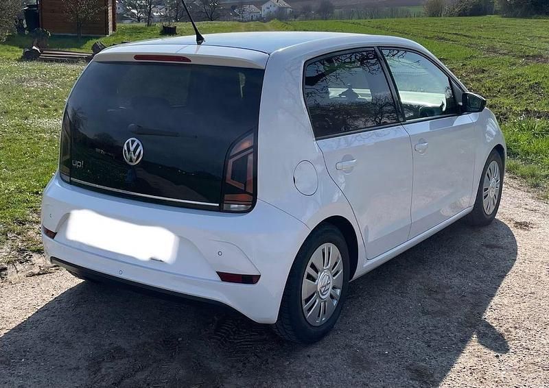 Gebraucht VW up! high up! 75 PS (55 kW) 2017 Weiß Kleinwagen