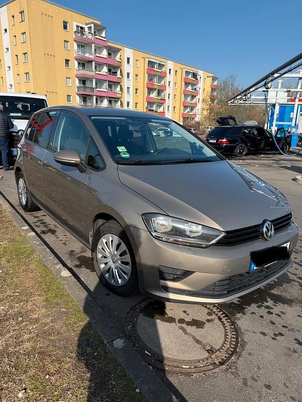 Gebraucht VW Golf VII 106 PS (77 kW) 2017 Andere farben Limousine