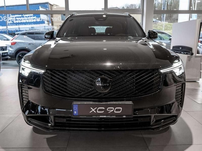 Neu Volvo XC90 Plus 455 PS (334 kW) 2026 Onyx schwarz SUV