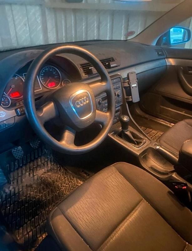 Gebraucht Audi A4 163 PS (119 kW) 2005 Grau Kombi