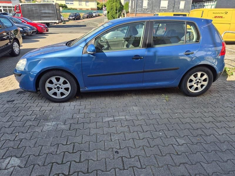 Gebraucht VW Golf IV 90 PS (66 kW) 2004 Blau Kleinwagen