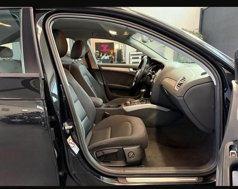 Gebraucht Audi A4 Attraction 177 PS (130 kW) 2013 Schwarz Kombi