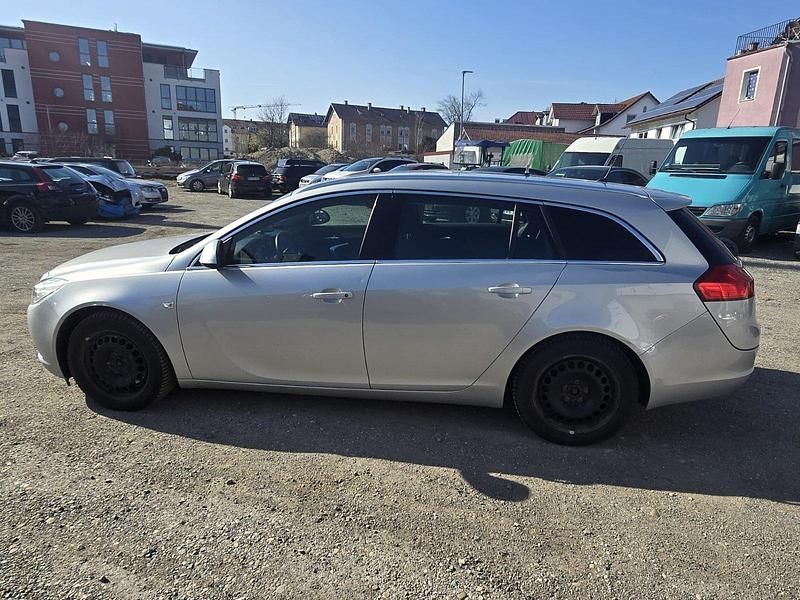 Gebraucht Opel Insignia 160 PS (117 kW) 2011 Grau Kombi