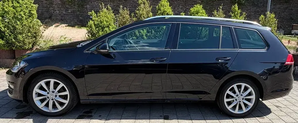 Gebraucht VW Golf VII 105 PS (77 kW) 2014 Schwarz Kombi