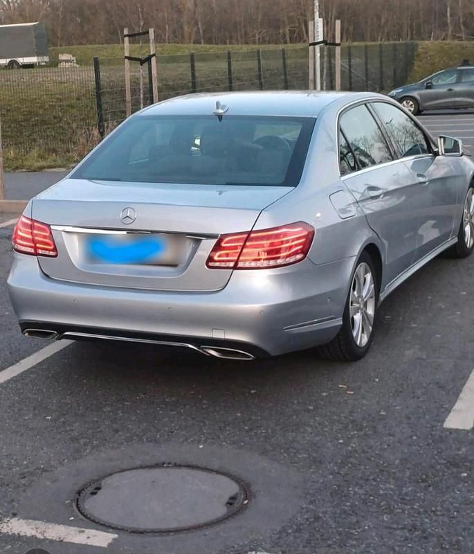 Gebraucht Mercedes E350 258 PS (189 kW) 2015 Grau Limousine