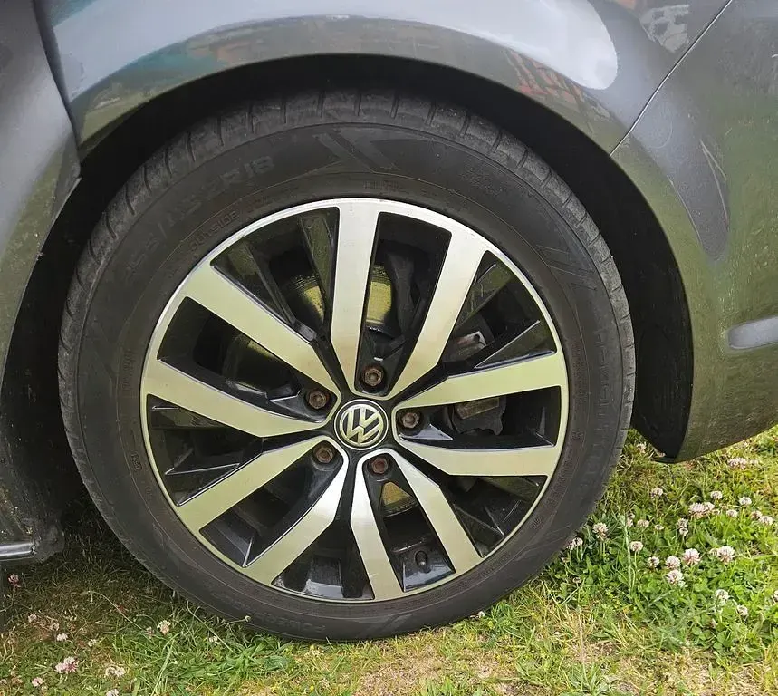 Gebraucht VW Multivan 204 PS (150 kW) 2016 Grau Van / Kleinbus