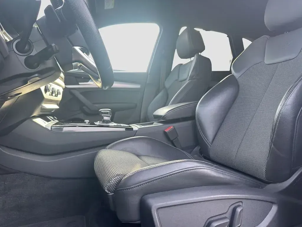 Gebraucht Audi Q5 S-Line 204 PS (150 kW) 2022 Brillantschwarz SUV