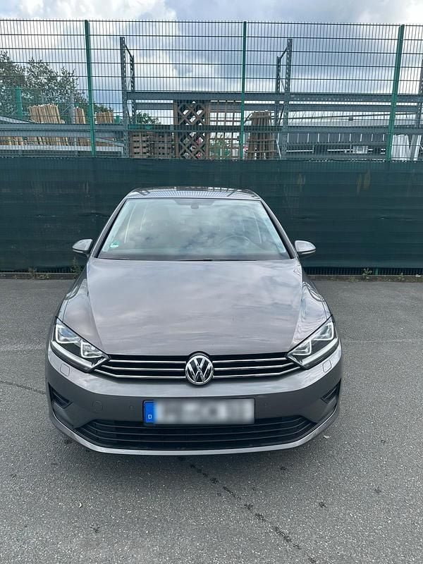 Silber Gebraucht 2016 VW Golf Sportsvan Van / Kleinbus | 7.900 € (Guter Preis) - Bild 1/4