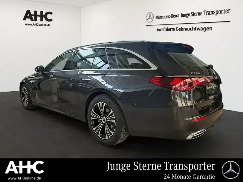 Gebraucht Mercedes E200 Avantgarde 204 PS (150 kW) 2023 Metalliclack graphitgrau Kombi