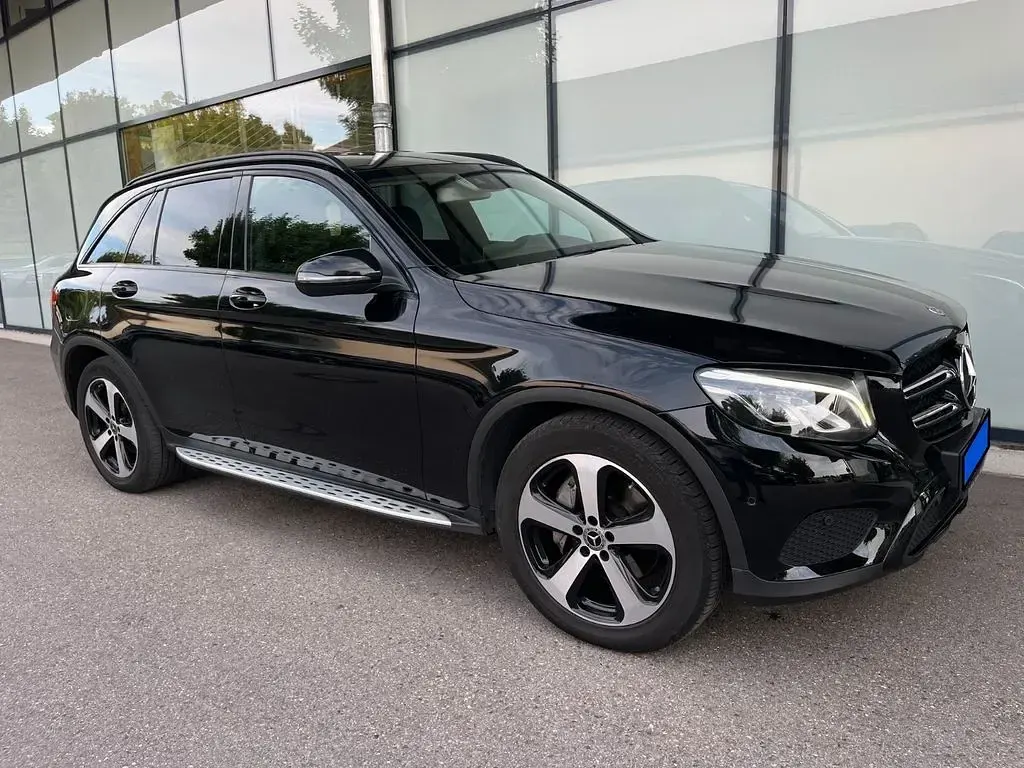 Gebraucht Mercedes GLC220 AMG line 170 PS (125 kW) 2017 Schwarz SUV